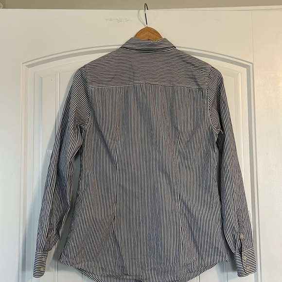 Vineyard Vines button up blouse Size 8 - Picture 4 of 5